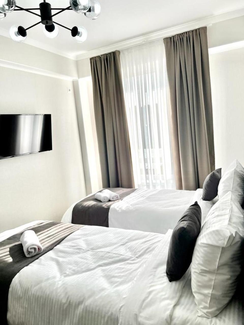 Urban Hotel Bisjkek Eksteriør billede